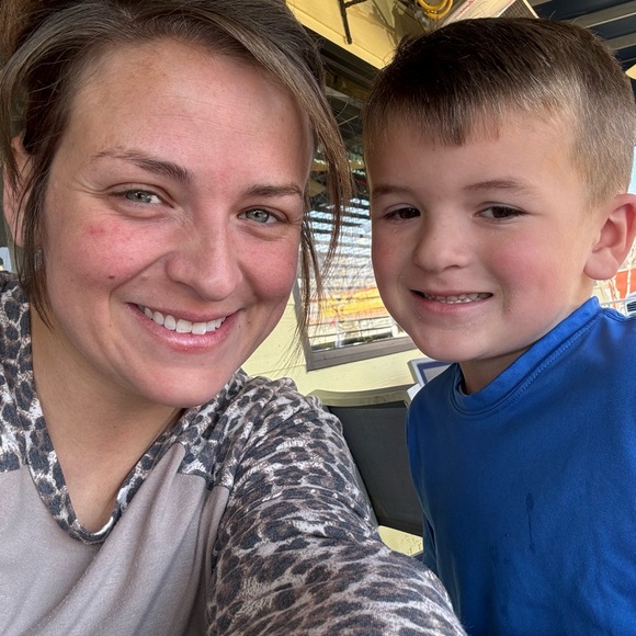 Meet your Posher, Deb - Picture 11 of 15